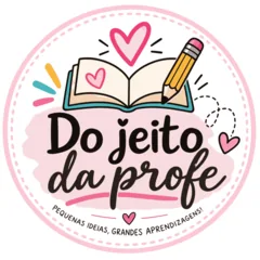 Selo Do Jeito da Profe: livro aberto com coração e lápis, e a frase pequenas ideias, grandes aprendizagens